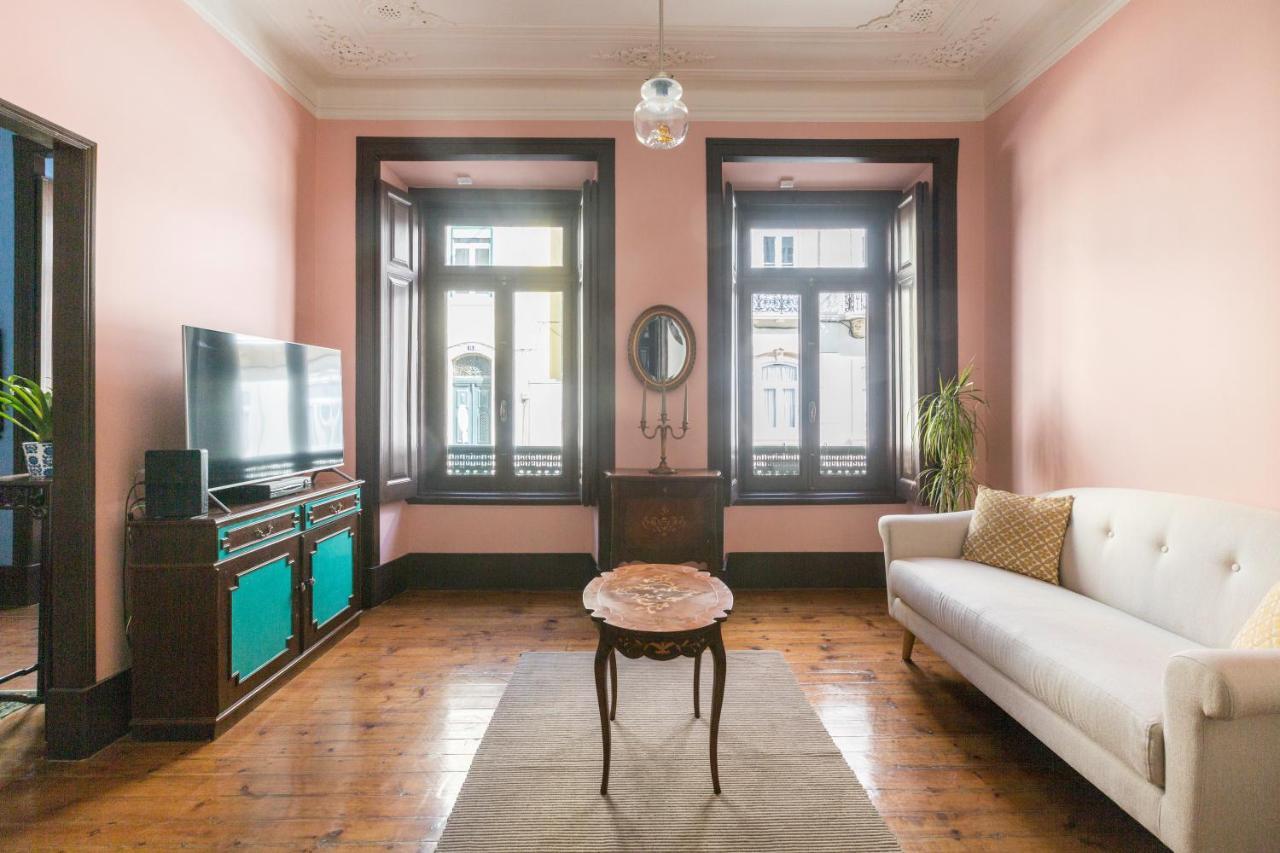 Charming Guest House In A 19Th Century Building Lisbon Exterior photo